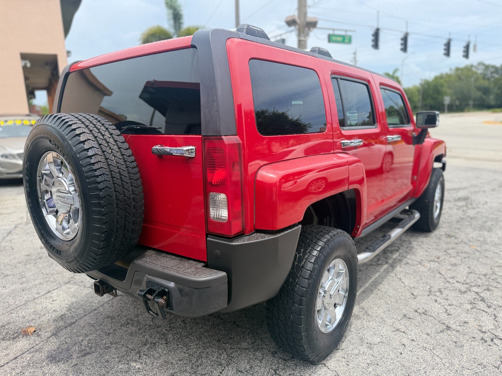 Used 2007 HUMMER H3 AWD/4WD image 5