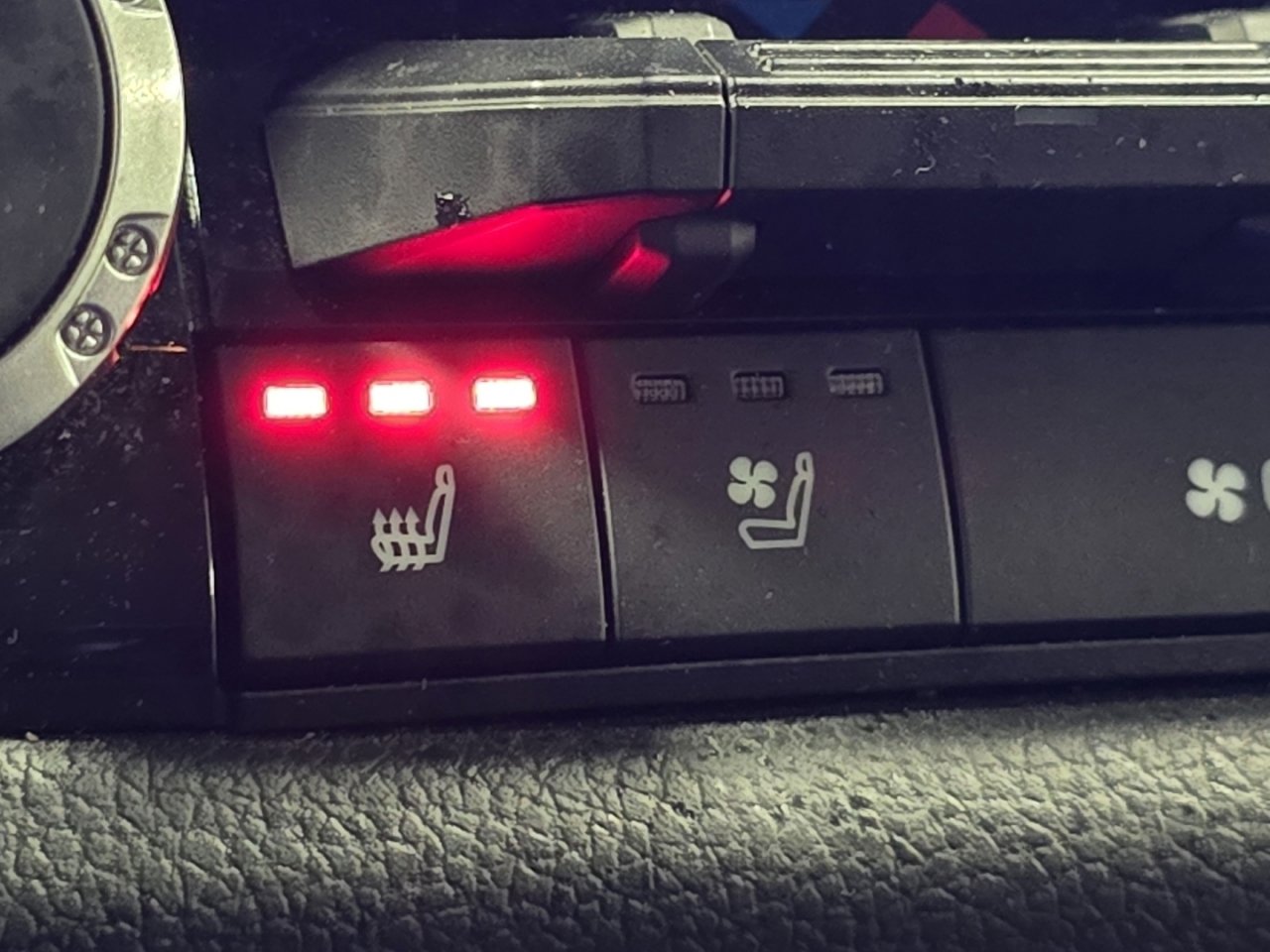 Used 2024 Toyota Tundra Limited image 7