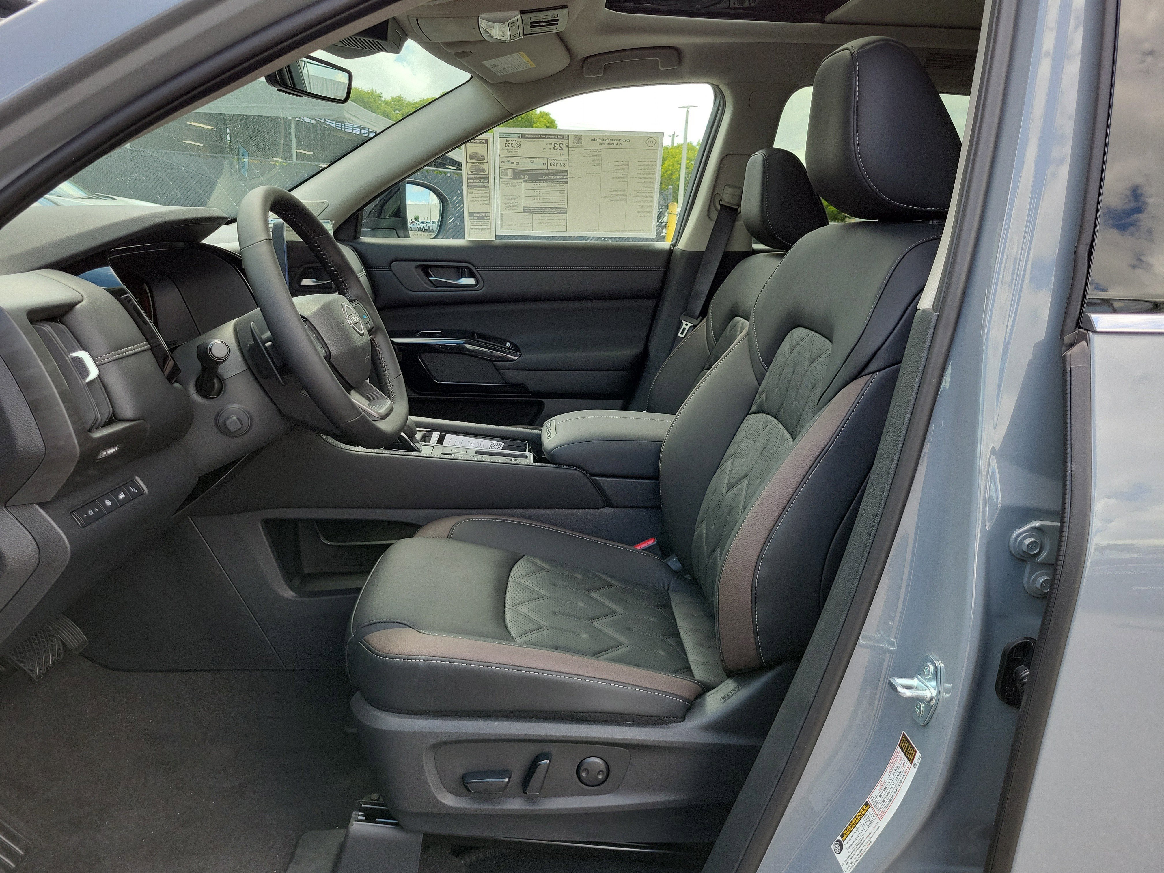New 2026 Nissan Pathfinder Platinum w/ Cargo Package FWD image 10