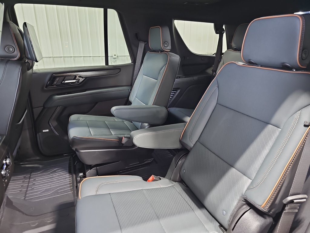 New 2026 GMC Yukon AT4 AWD/4WD image 15