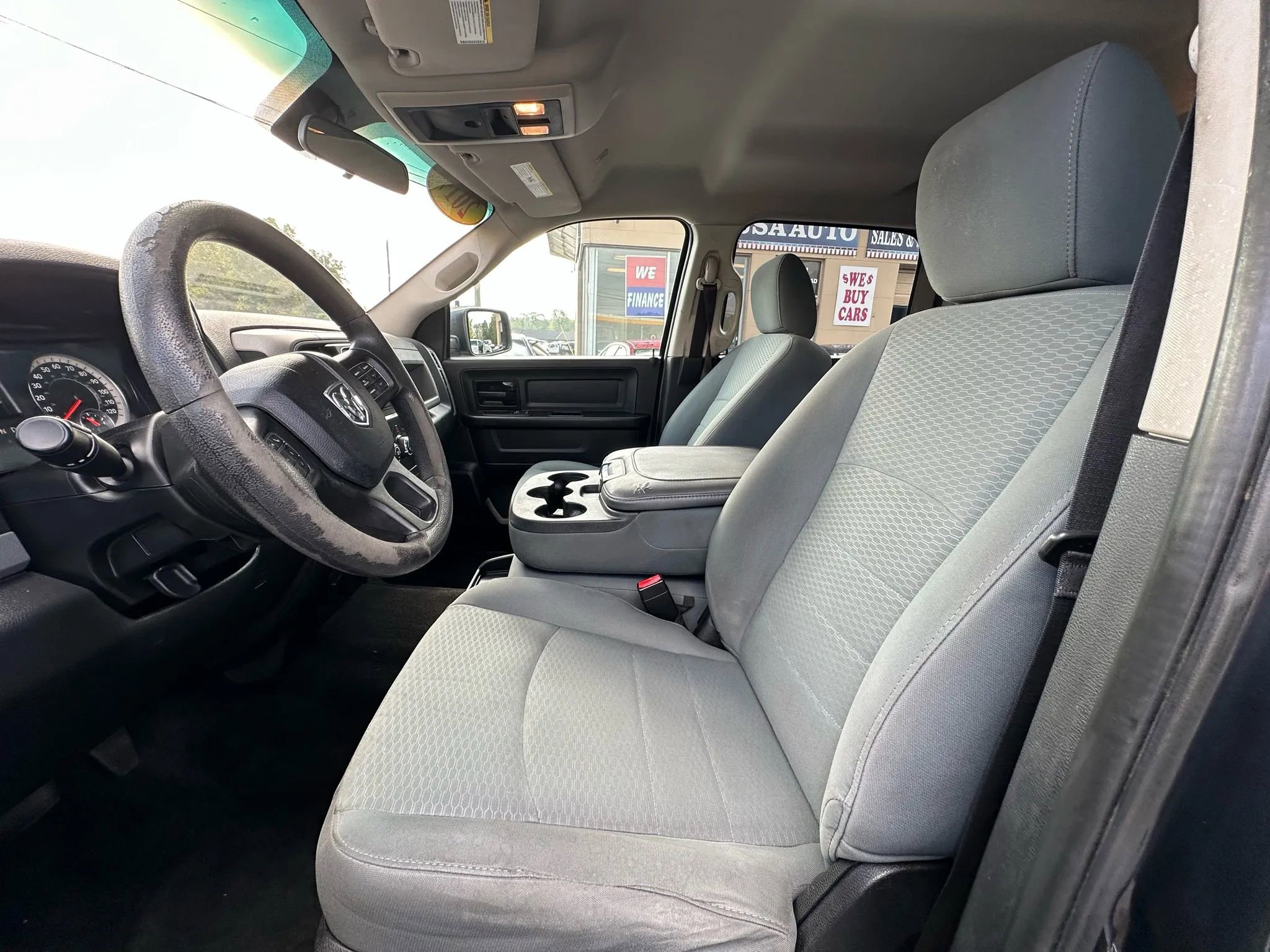 Used 2017 RAM 1500 Express image 13