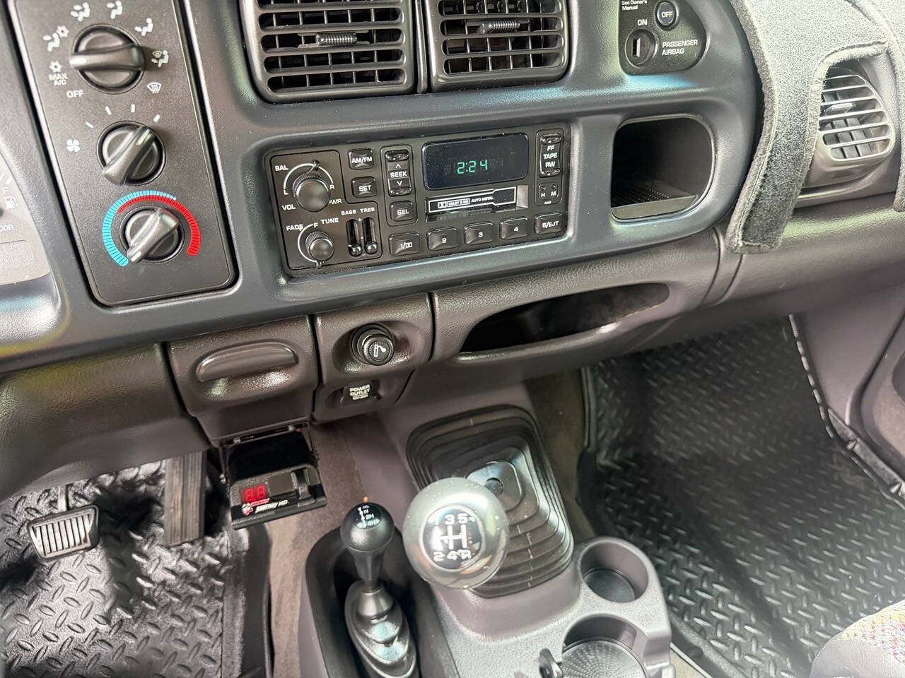 Used 2001 Dodge Ram 3500 Truck 4x4 Quad Cab image 25