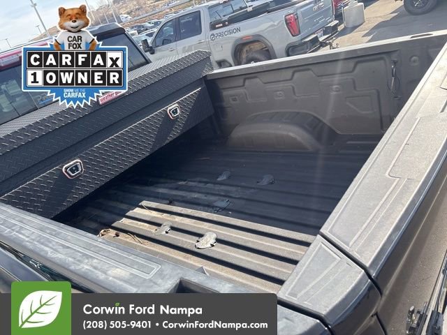 Used 2024 GMC Sierra 2500 AT4X image 9