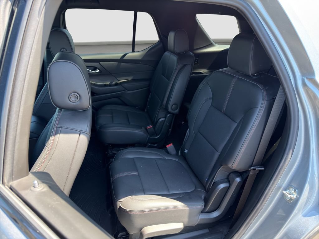 Used 2023 Chevrolet Traverse RS AWD/4WD image 13