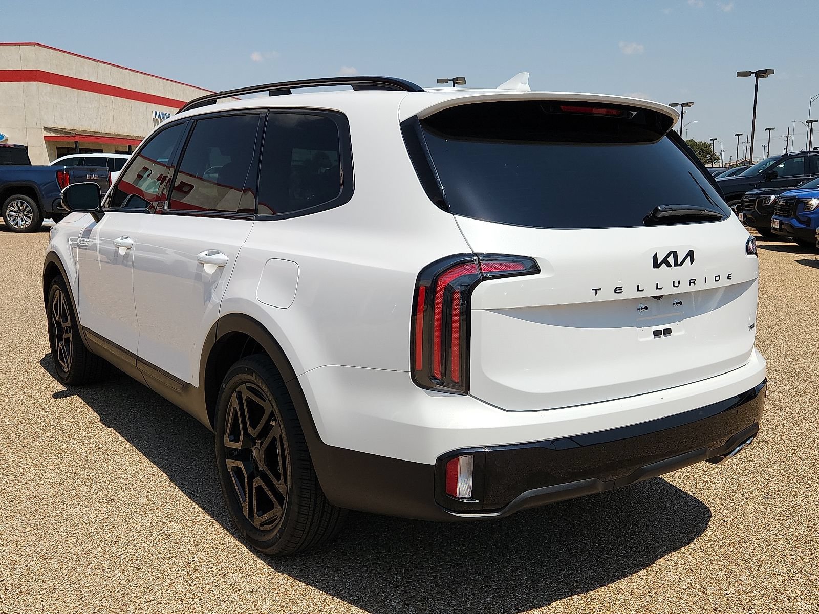 Used 2025 Kia Telluride SX Prestige X-Line AWD/4WD image 3