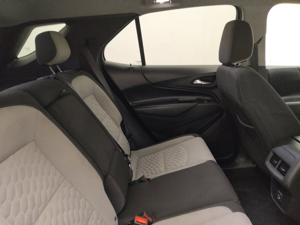 Used 2021 Chevrolet Equinox LS FWD image 19