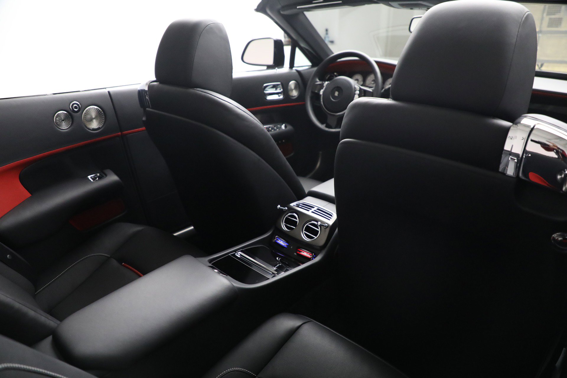 Certified 2018 Rolls-Royce Dawn image 21