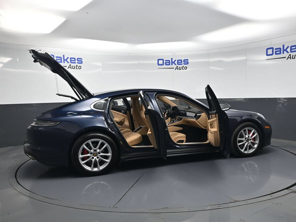 Used 2023 Porsche Panamera 4S w/ Premium Package AWD/4WD image 55