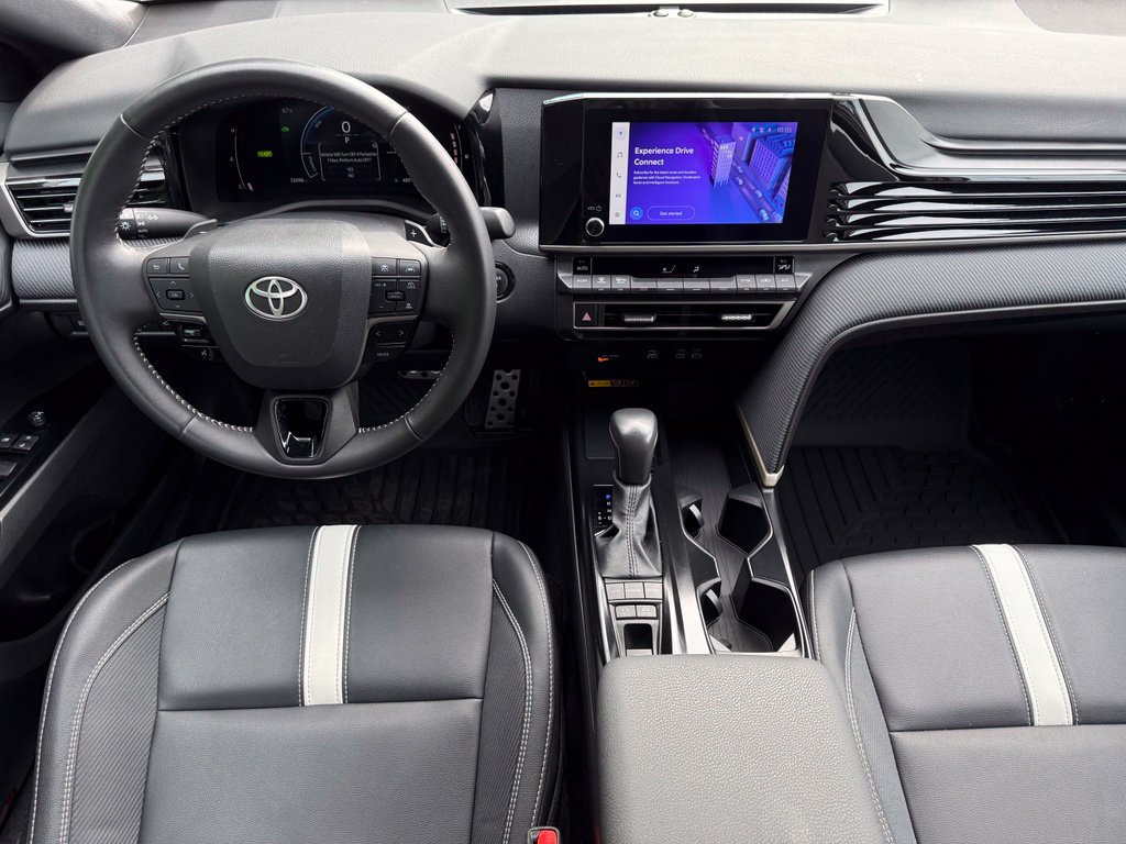 Used 2025 Toyota Camry SE FWD image 17