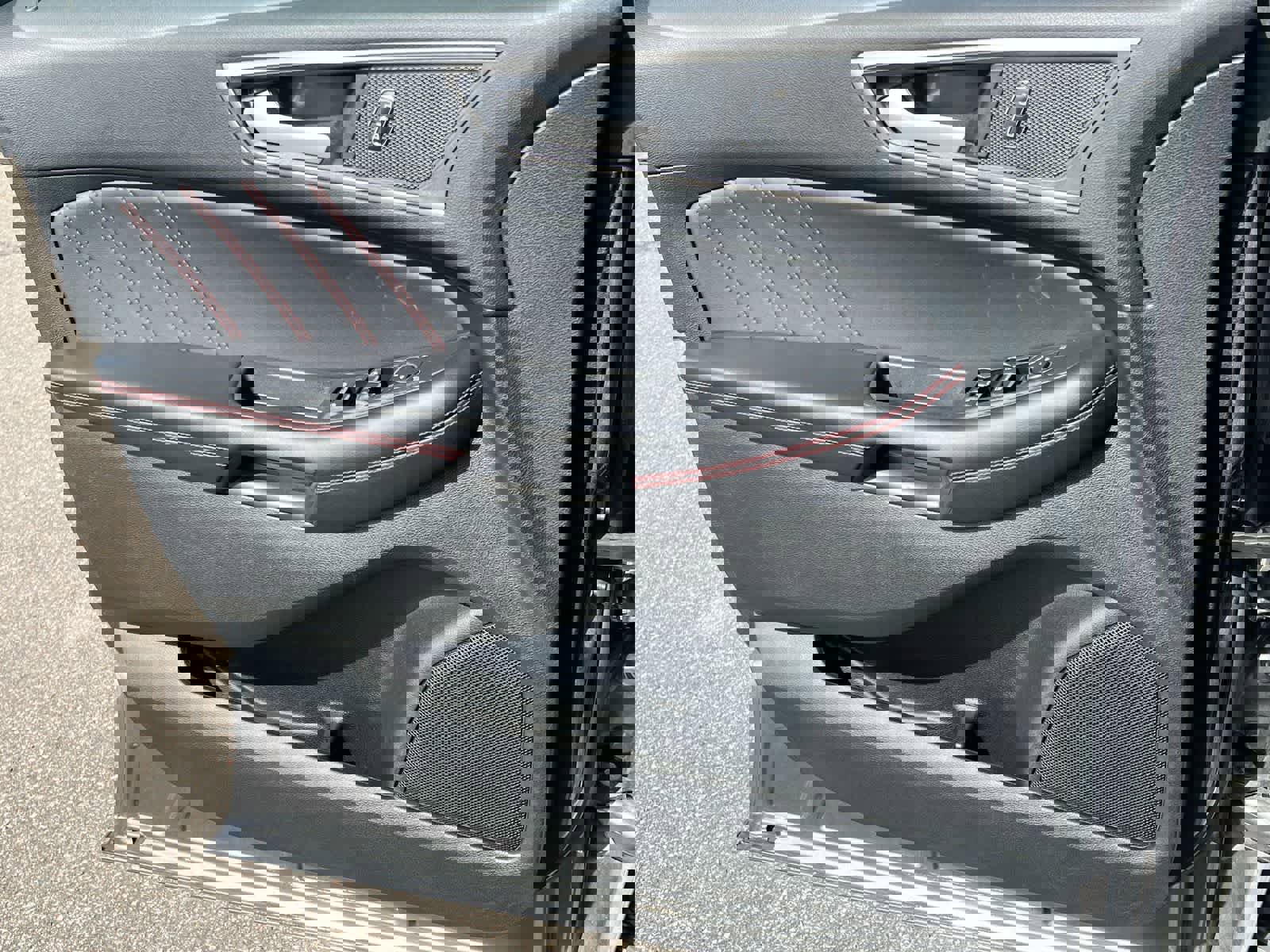 Used 2023 Ford Edge ST-Line AWD/4WD image 28