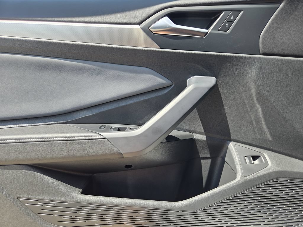 New 2027 Volkswagen Jetta SE FWD image 23