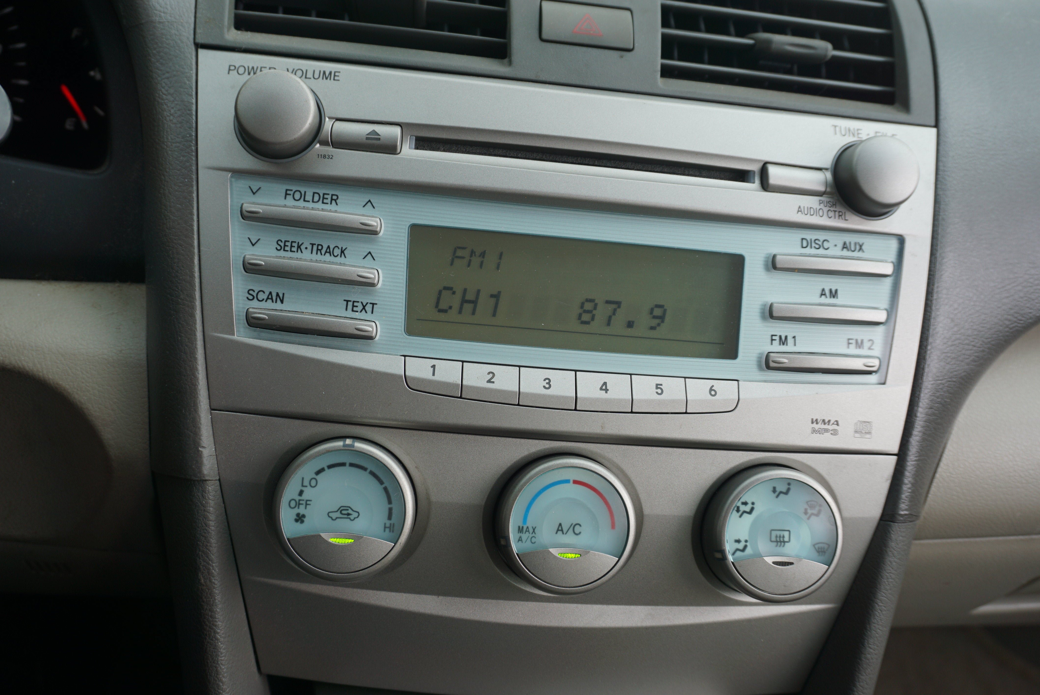 Used 2008 Toyota Camry LE FWD image 9