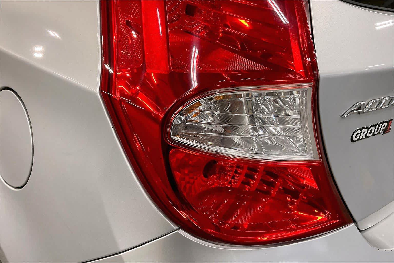 Used 2015 Hyundai Accent GS FWD image 27