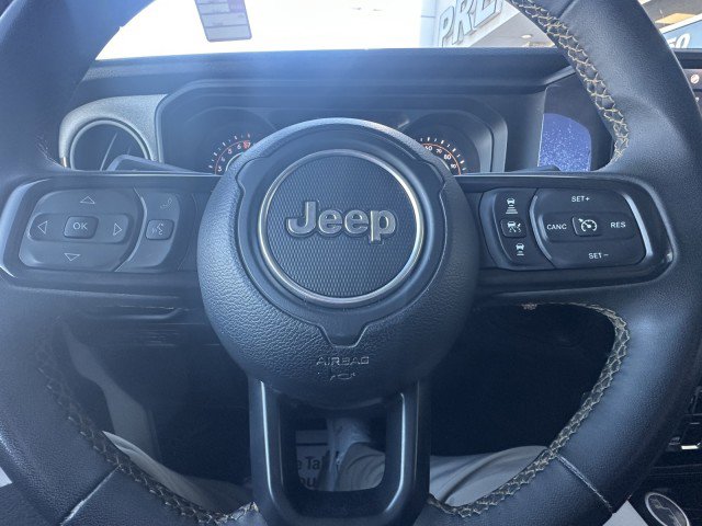 Used 2025 Jeep Gladiator Sport image 13