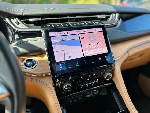 Used 2023 Jeep Grand Cherokee Summit image 23