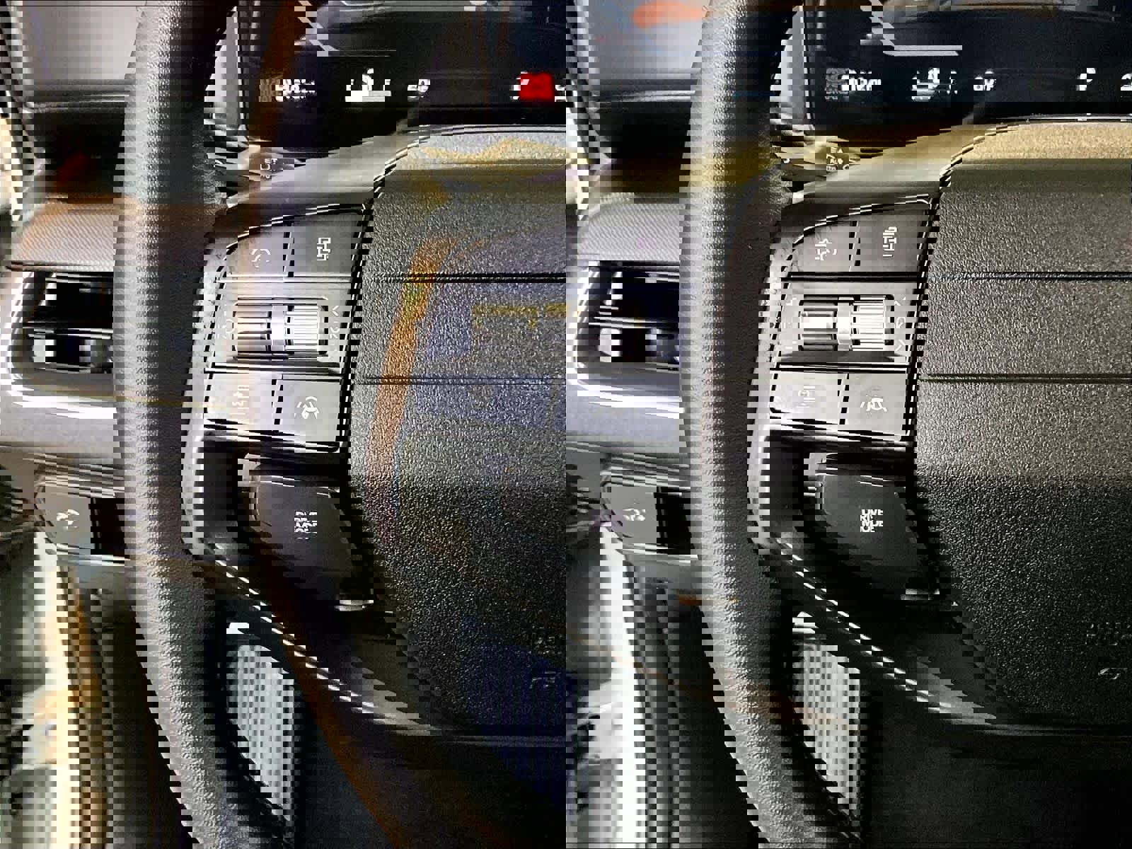 Used 2025 Kia K4 EX image 23