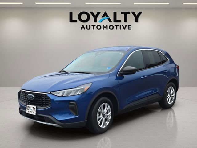 Used 2023 Ford Escape Active w/ Cold Weather Package image 1