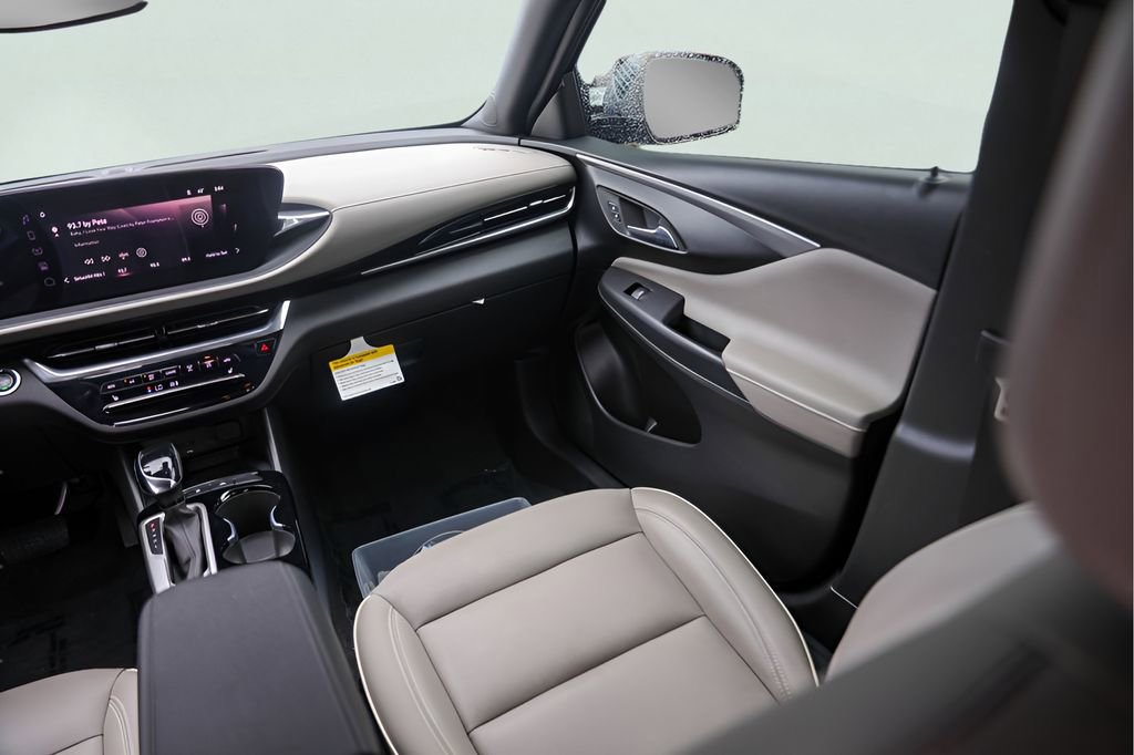 Used 2024 Buick Envista Preferred FWD image 29