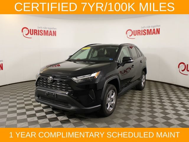 Used 2025 Toyota RAV4 XLE AWD/4WD image 2