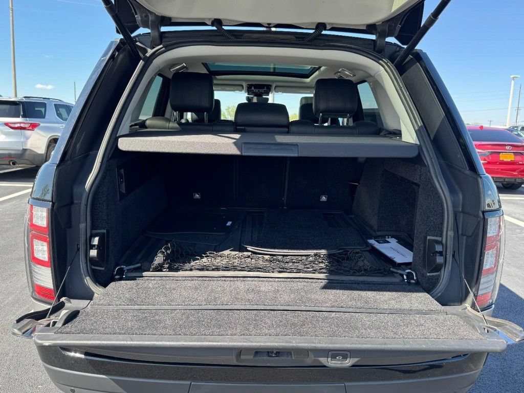 Used 2017 Land Rover Range Rover HSE AWD/4WD image 6