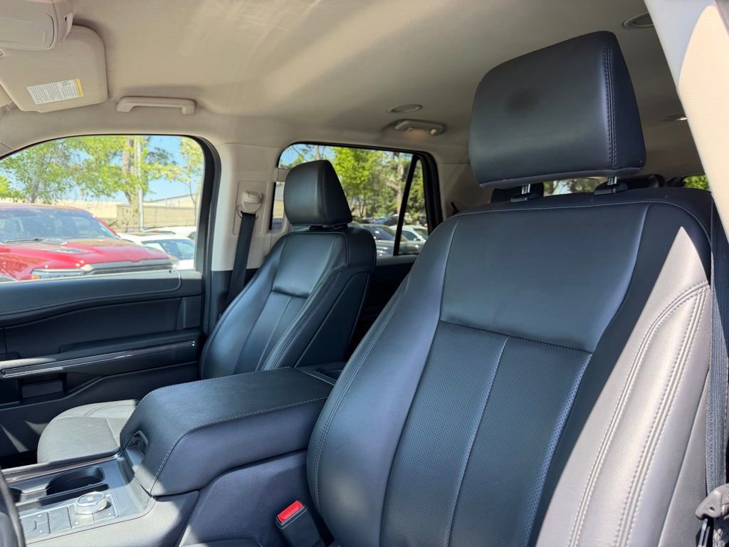 Used 2024 Ford Expedition Max XLT AWD/4WD image 11