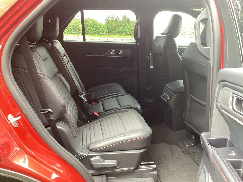 New 2026 Ford Explorer ST-Line RWD image 38