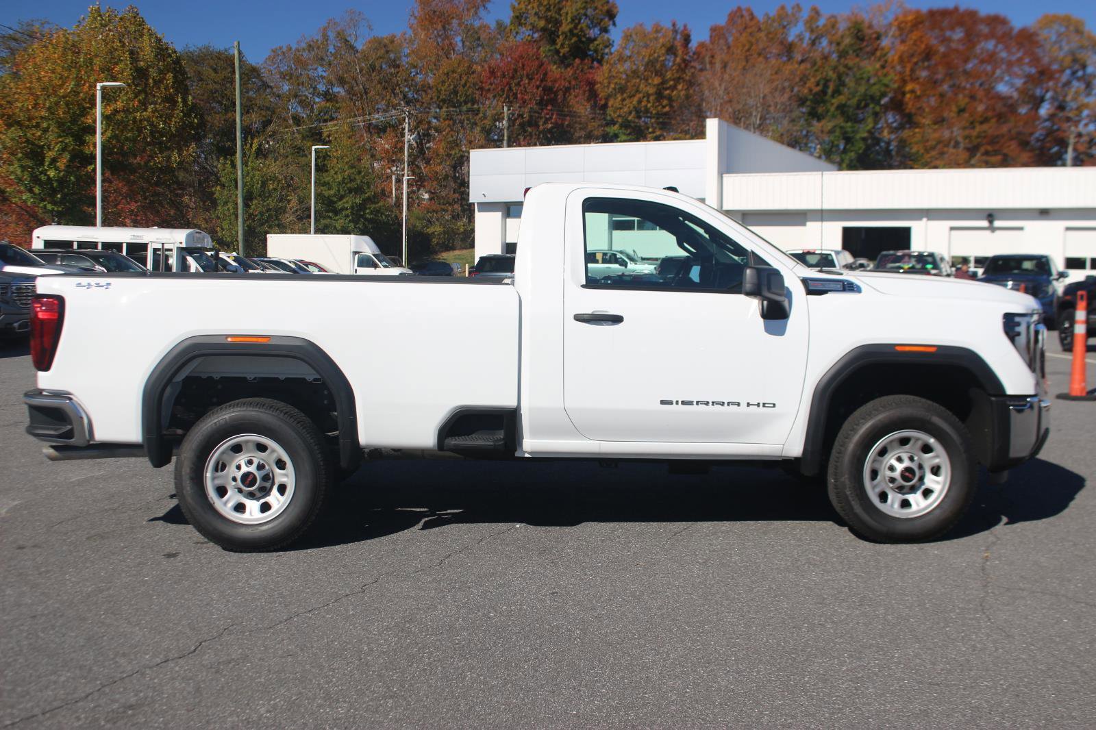 New 2025 GMC Sierra 3500 Pro w/ Convenience Package image 8