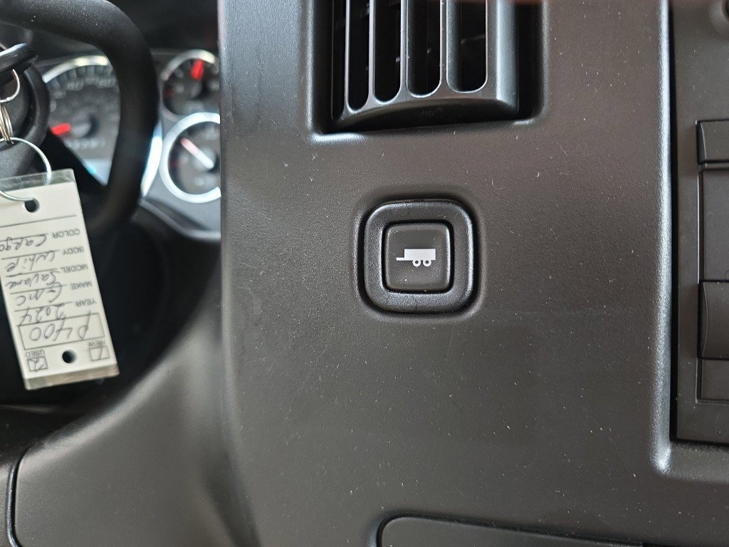 Used 2024 GMC Savana 2500 Work Van w/ Driver Convenience Package image 17