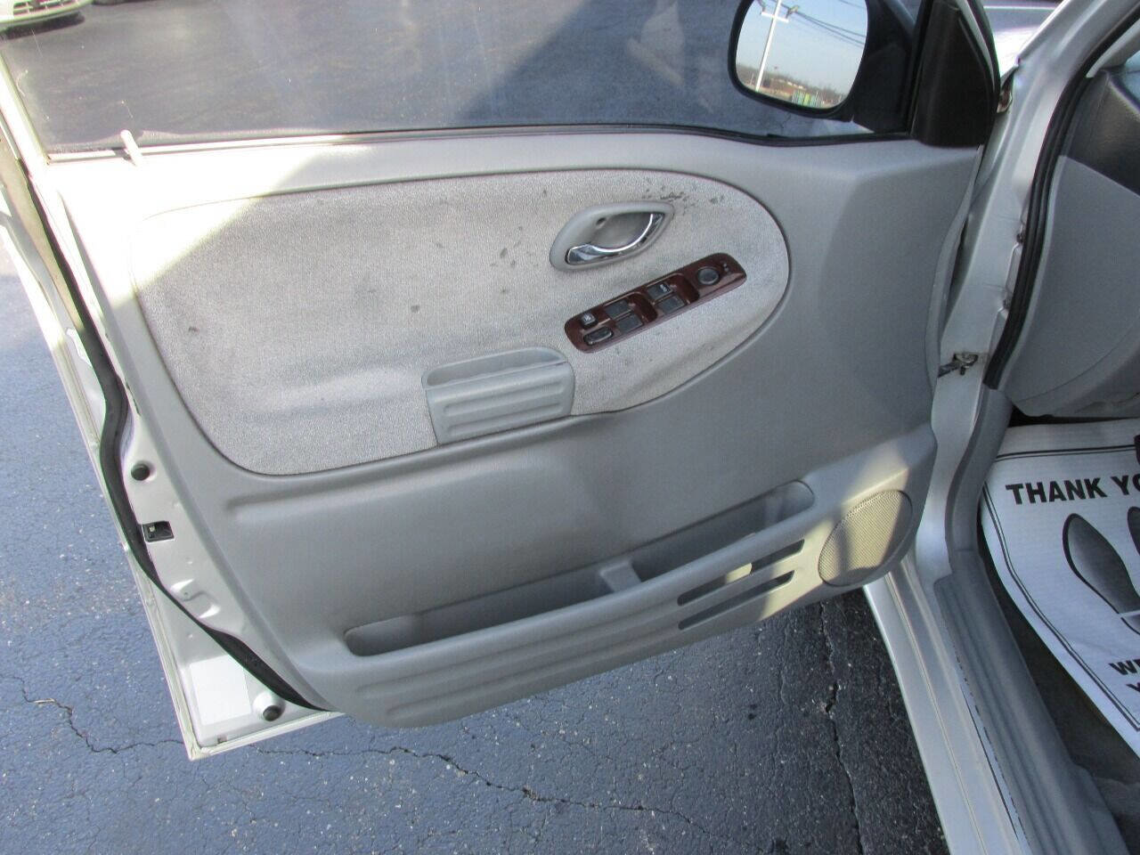 Used 2005 Suzuki XL7 LX image 13