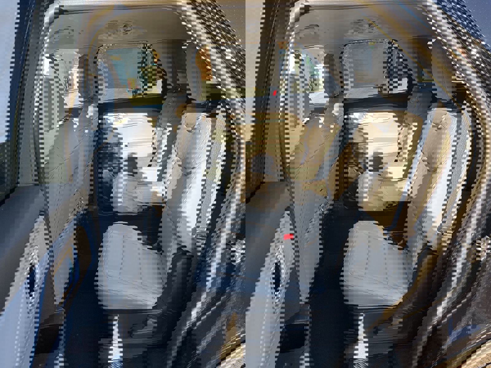 New 2025 Ford Explorer Active w/ Active Comfort Package image 14