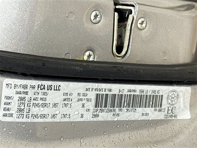 Used 2018 Jeep Cherokee Trailhawk w/ Cold Weather Group image 32