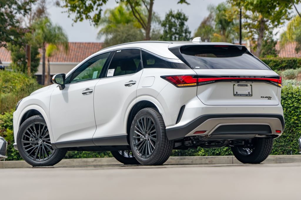 New 2026 Lexus RX 450h AWD image 2