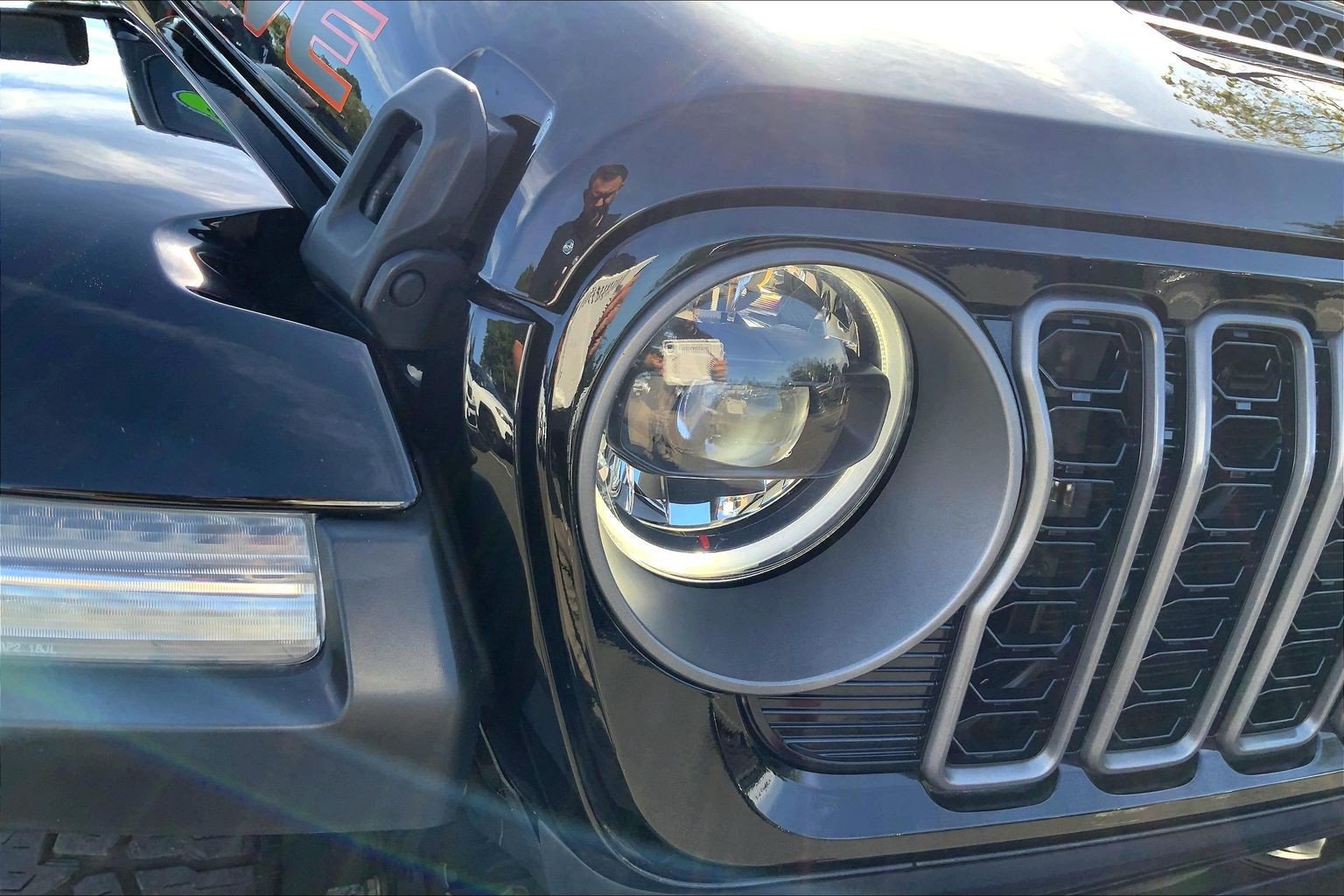 Certified 2024 Jeep Gladiator Mojave AWD/4WD image 26