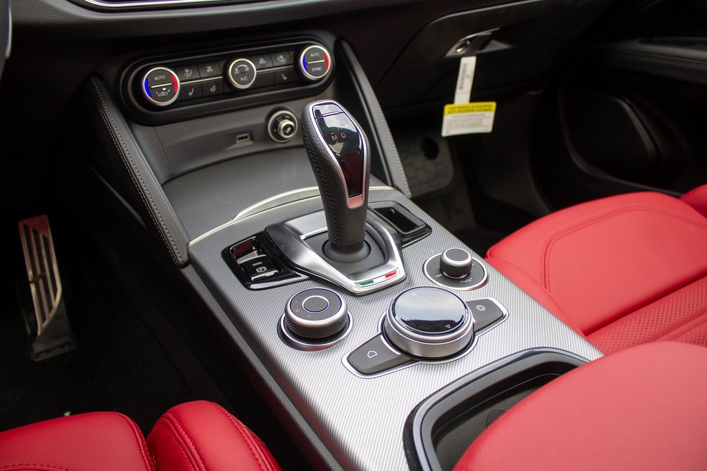 New 2025 Alfa Romeo Stelvio Sprint image 20