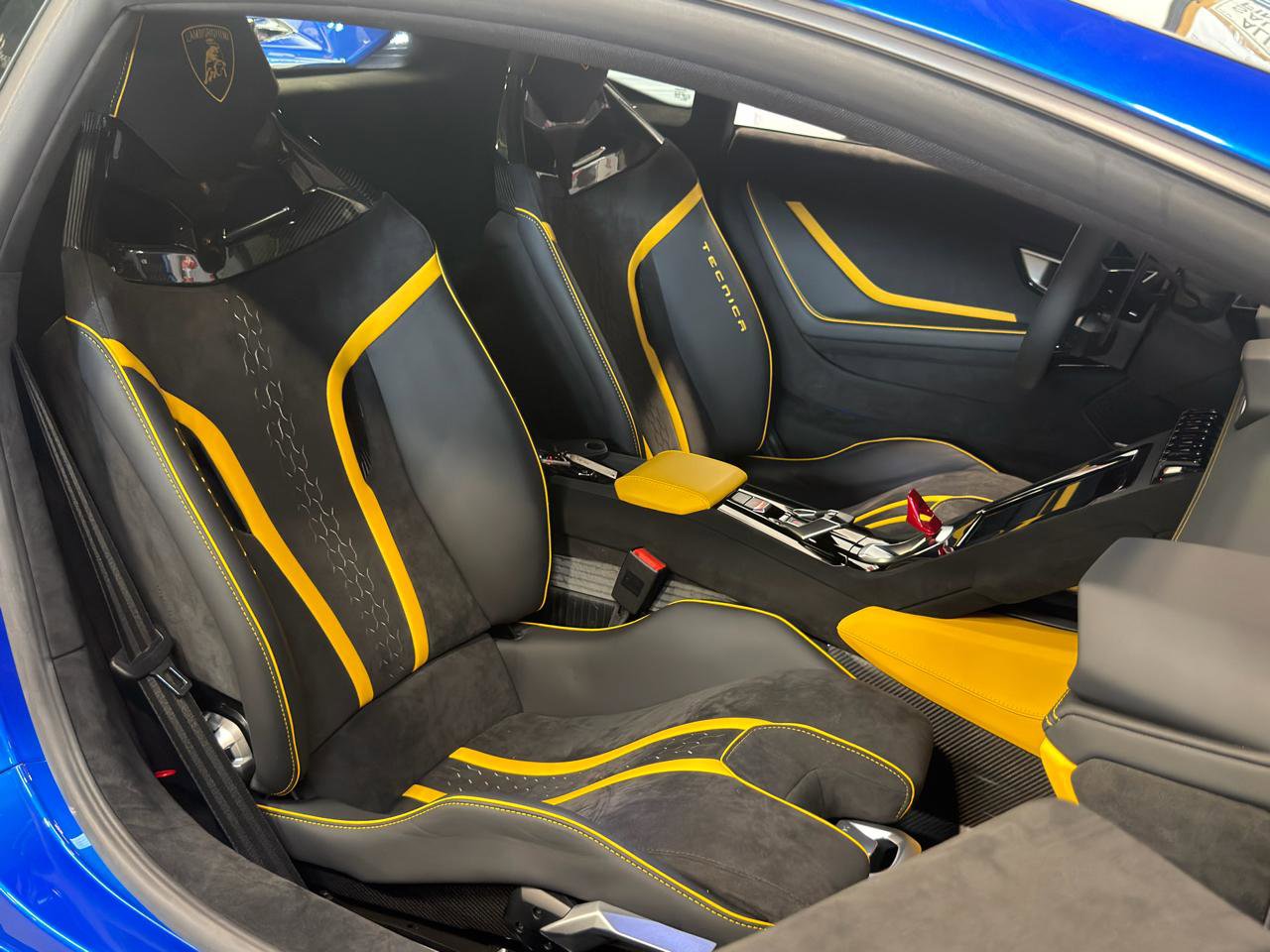 Used 2023 Lamborghini Huracan Tecnica RWD image 18