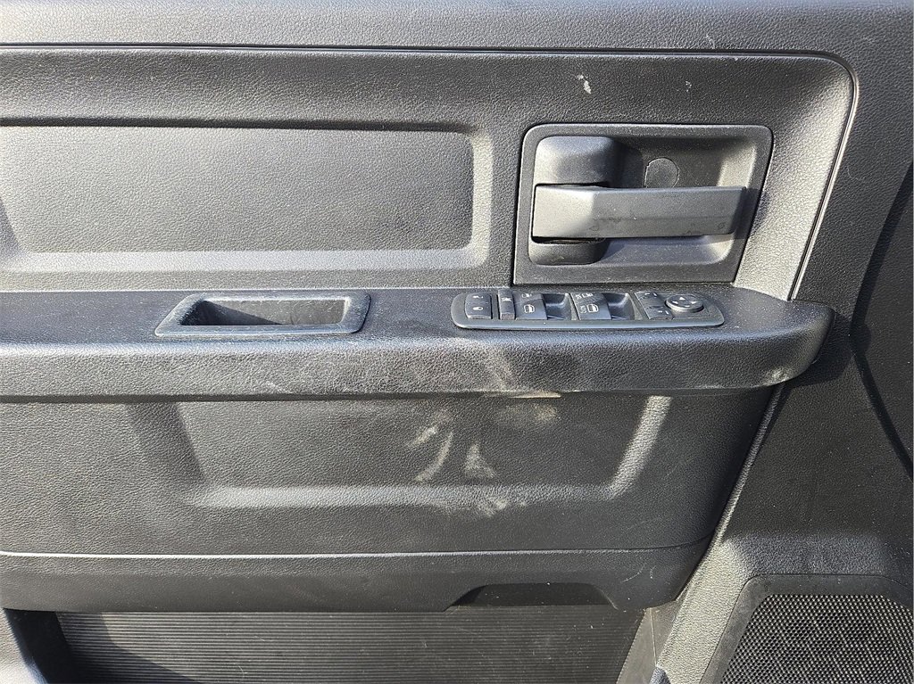 Used 2014 RAM 1500 Express image 13