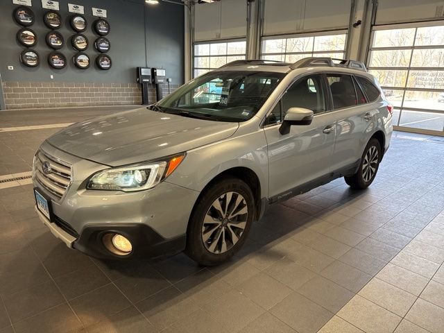 Used 2017 Subaru Outback 3.6R Limited image 11