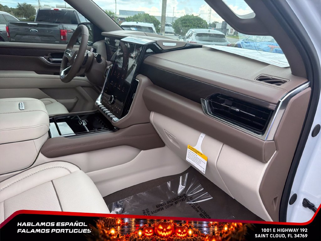 New 2026 GMC Yukon XL Denali w/ Sun & Power Step Package AWD/4WD image 35
