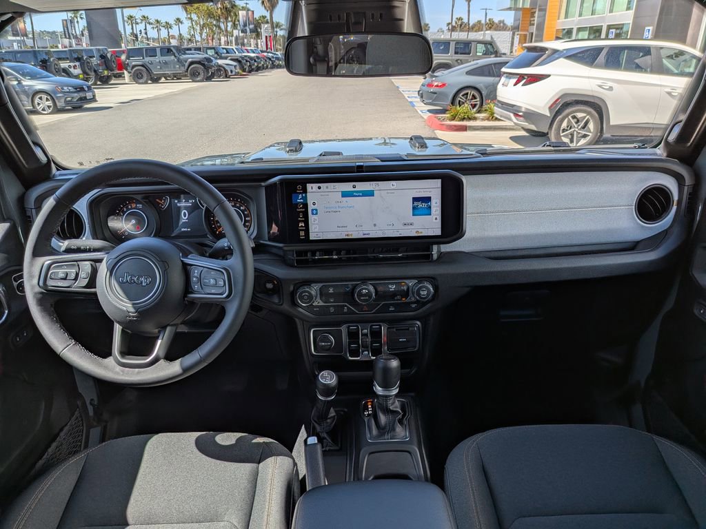 Used 2026 Jeep Gladiator Sport image 12