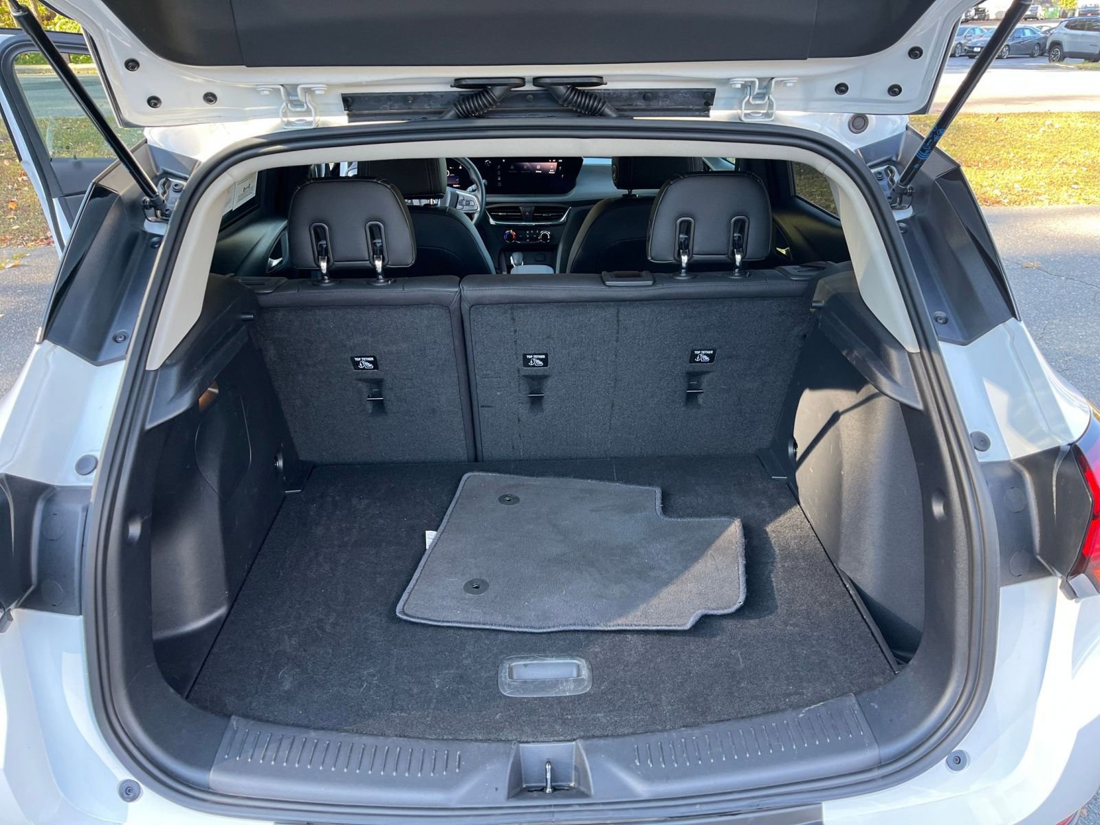 Used 2025 Buick Encore GX Preferred image 27