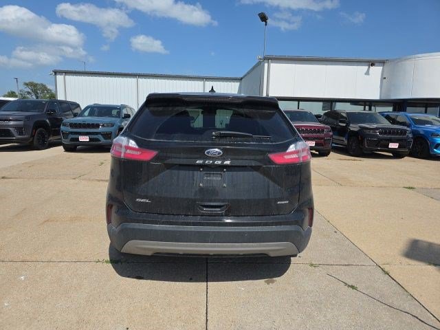 Used 2024 Ford Edge SEL AWD/4WD image 7