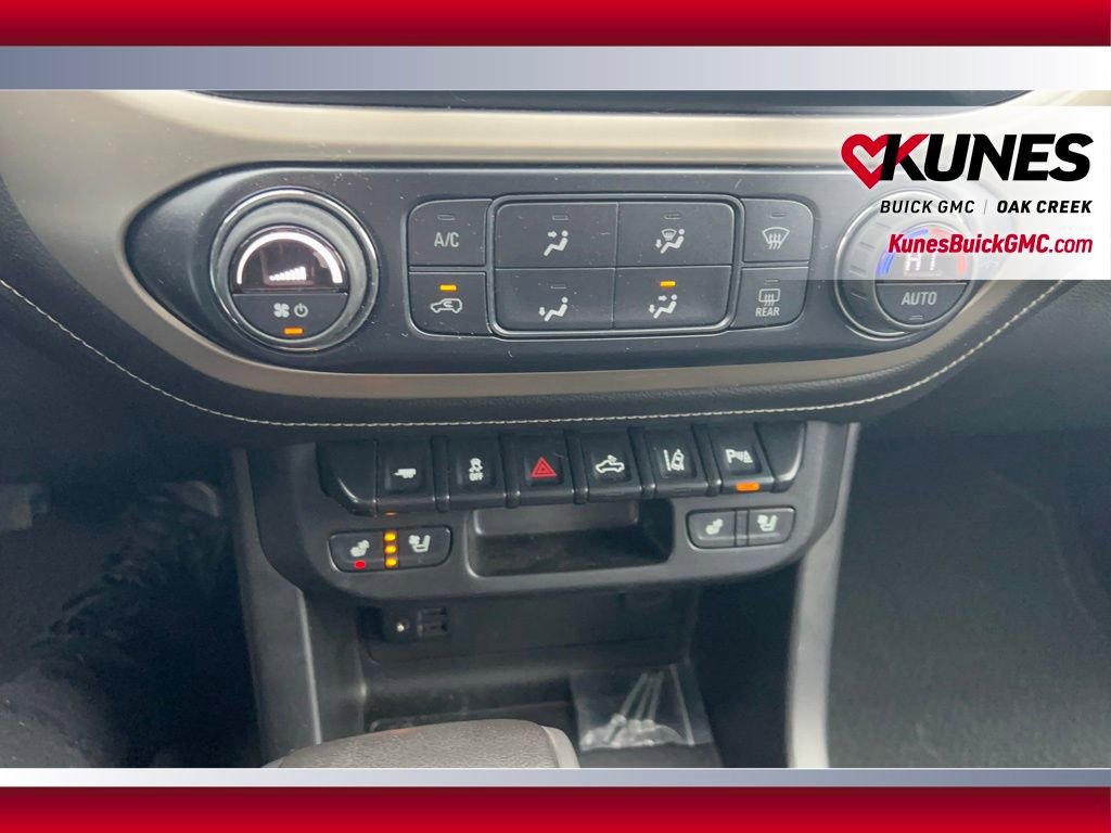 Used 2021 GMC Canyon Denali image 18