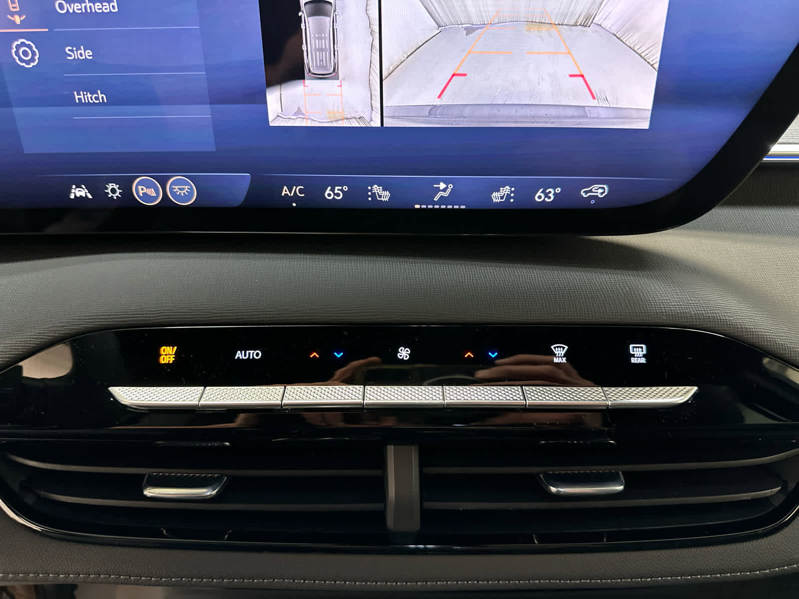 New 2026 Buick Enclave Sport Touring w/ LPO, Floor Liner Package image 16