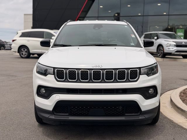Used 2024 Jeep Compass Latitude AWD/4WD image 7