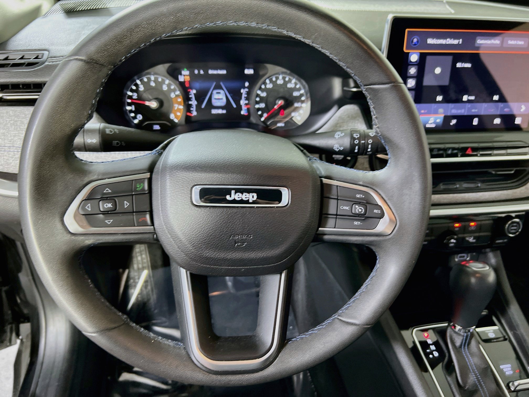 Used 2022 Jeep Compass Latitude AWD/4WD image 11