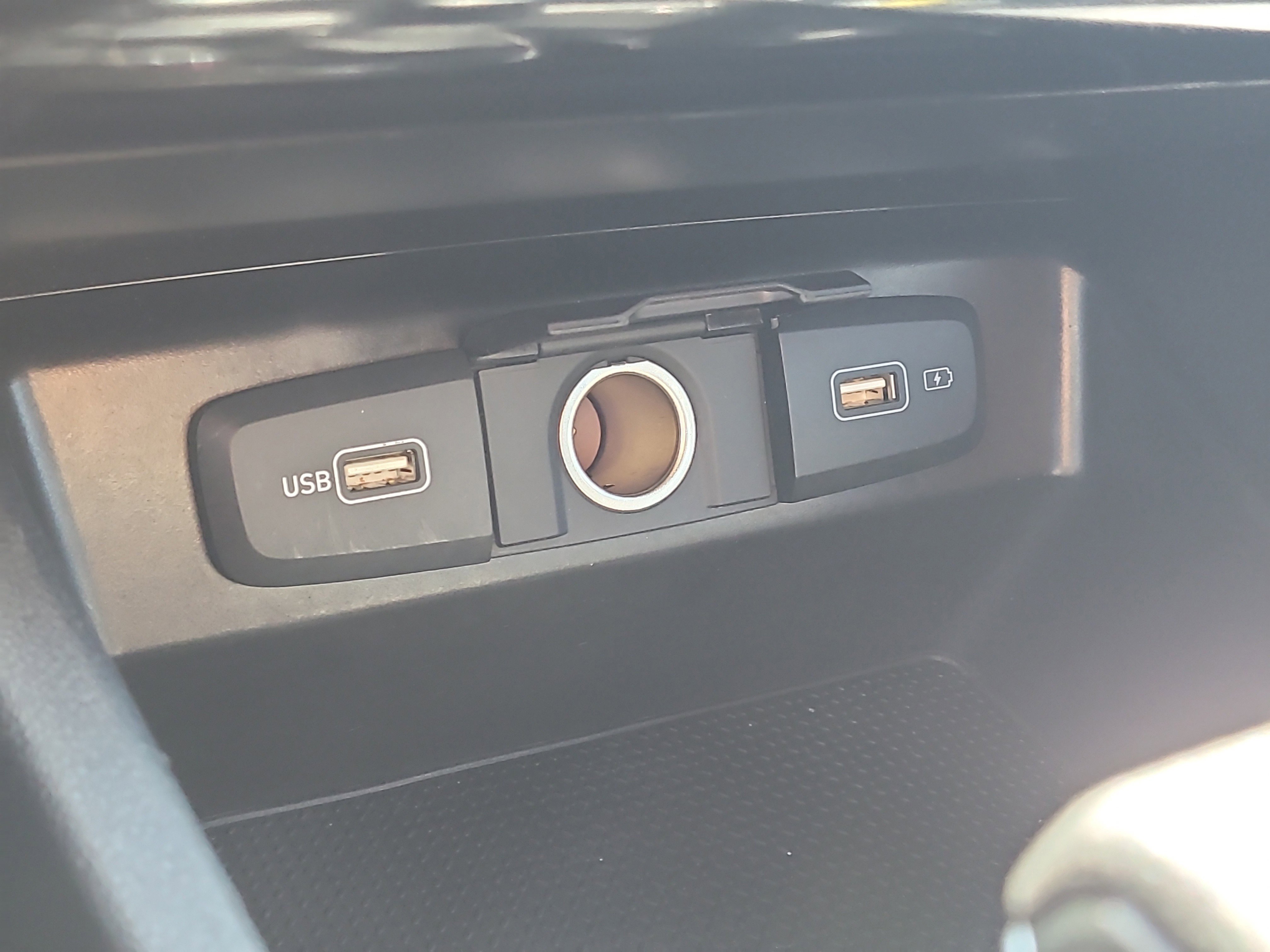 Used 2024 Hyundai Santa Cruz SEL image 25