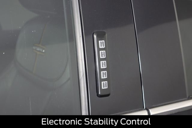 Used 2023 Ford F350 Platinum w/ Tremor Off-Road Package AWD/4WD image 26