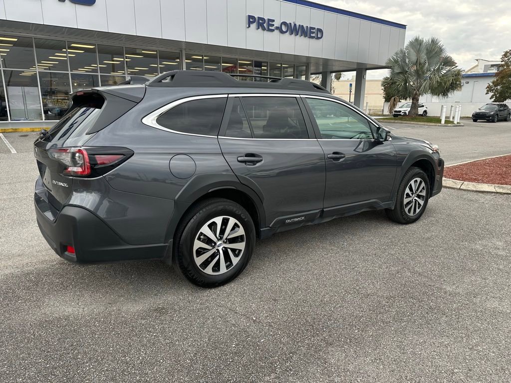 Used 2023 Subaru Outback Premium w/ Tech Package 1 image 3
