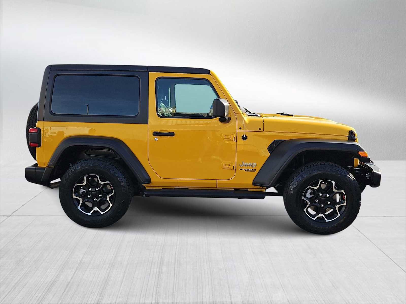 Used 2021 Jeep Wrangler Sport S image 9