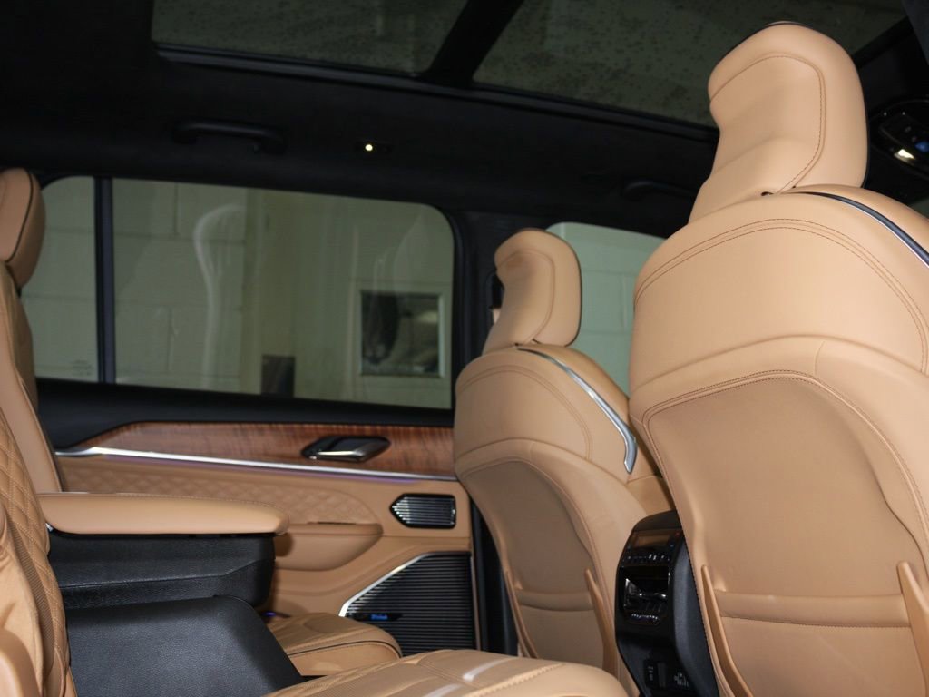 Certified 2024 Jeep Grand Cherokee L Summit image 9